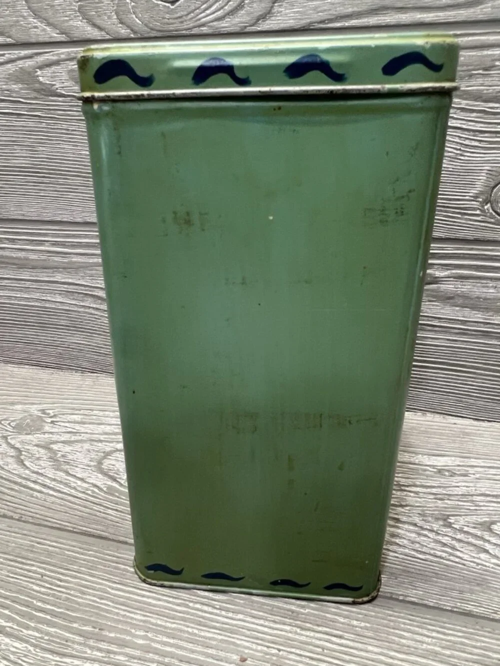 Vintage Hand Painted Metal Cracker Tin Country Mouse with Cheese 9” X 4.5”